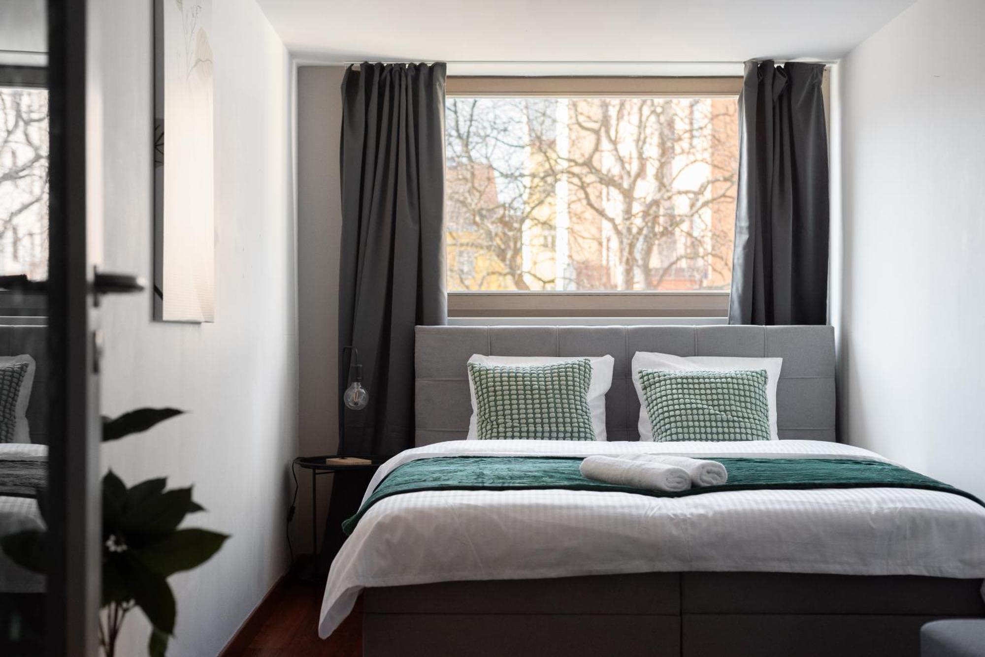Spacious Apartments Near Karlin Square براغ المظهر الخارجي الصورة