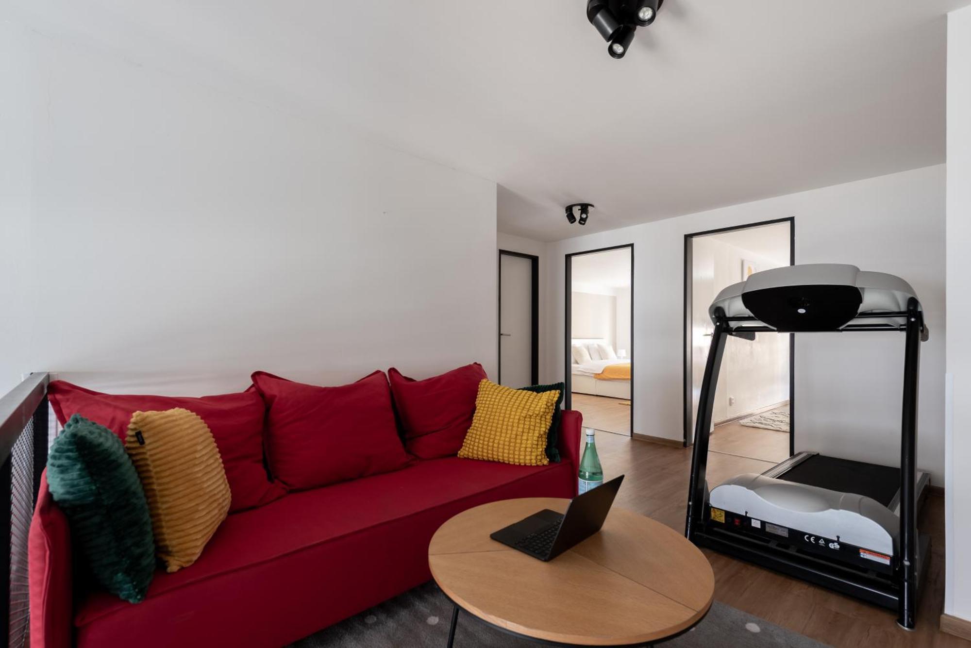 Spacious Apartments Near Karlin Square براغ المظهر الخارجي الصورة