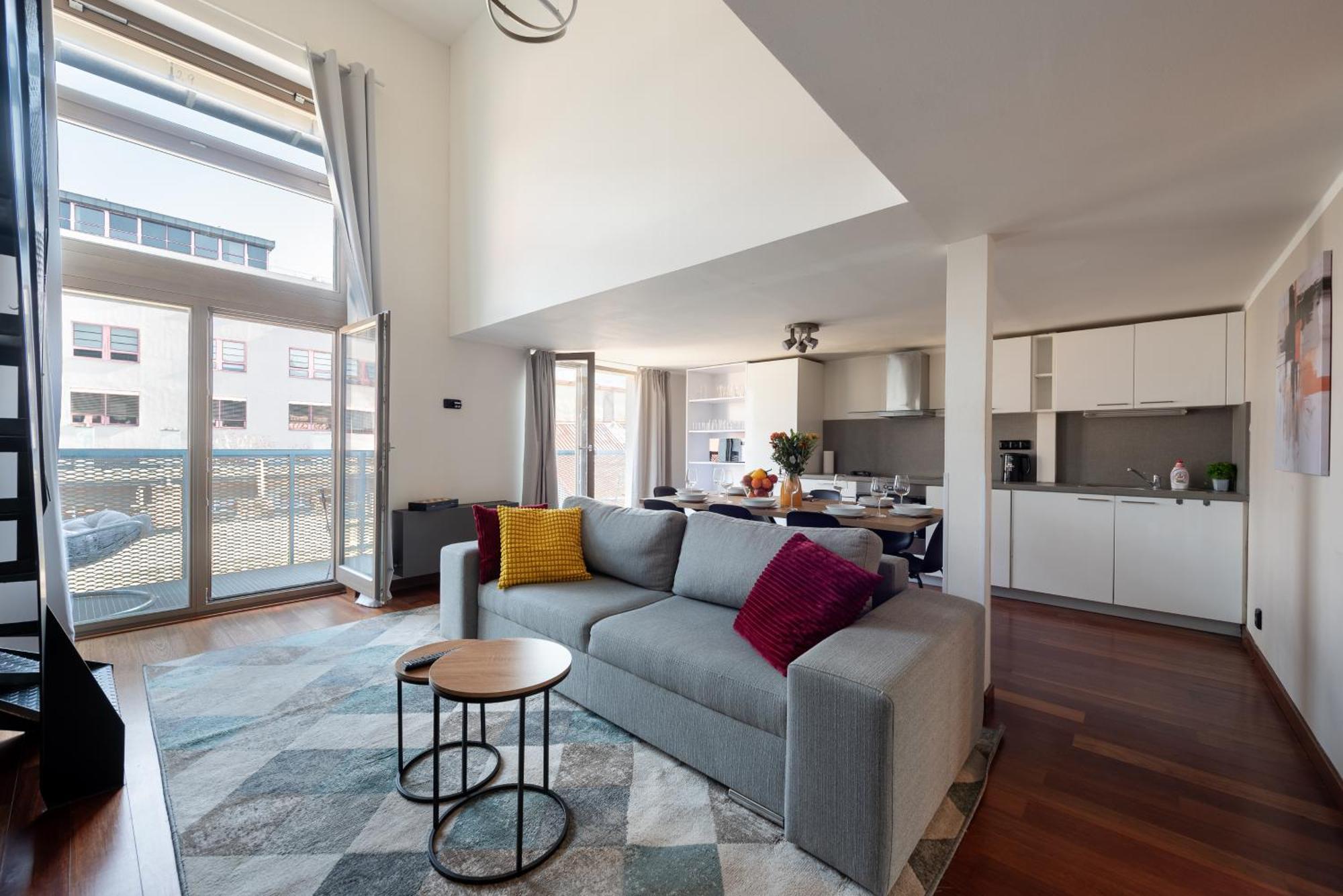 Spacious Apartments Near Karlin Square براغ المظهر الخارجي الصورة